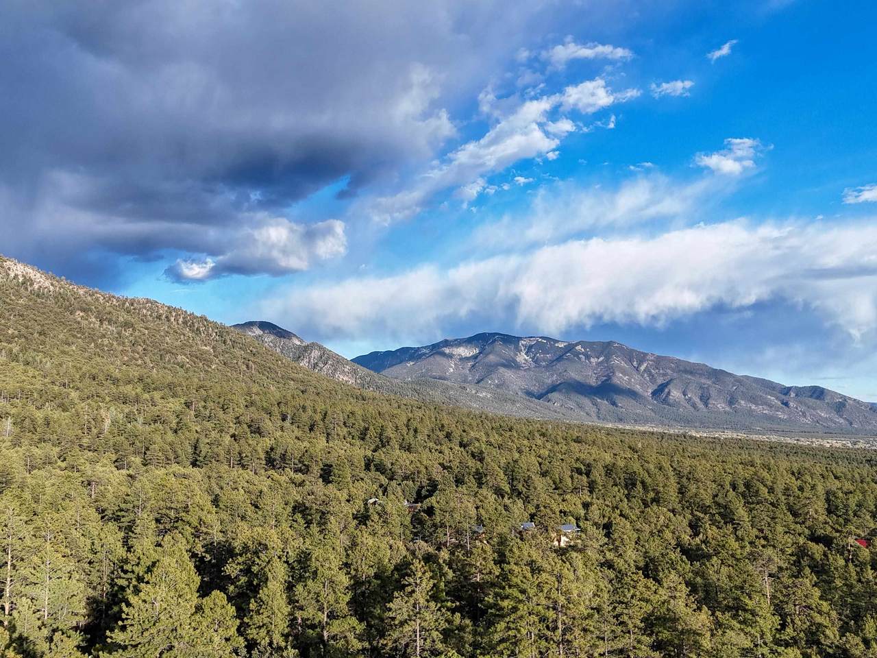 https://bt-photos.global.ssl.fastly.net/taos/1280_boomver_2_114977-2.jpg