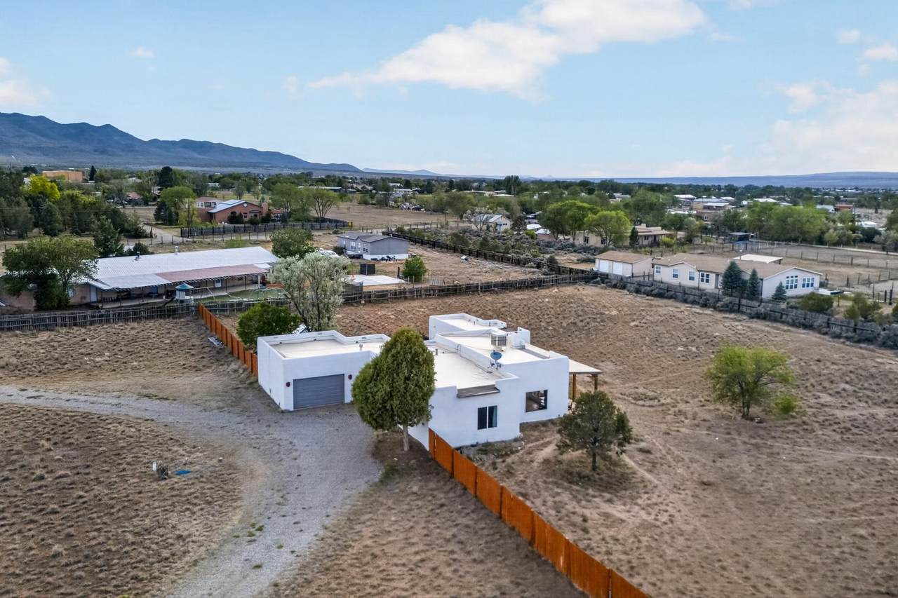 233 Calle Vista - Photo 1