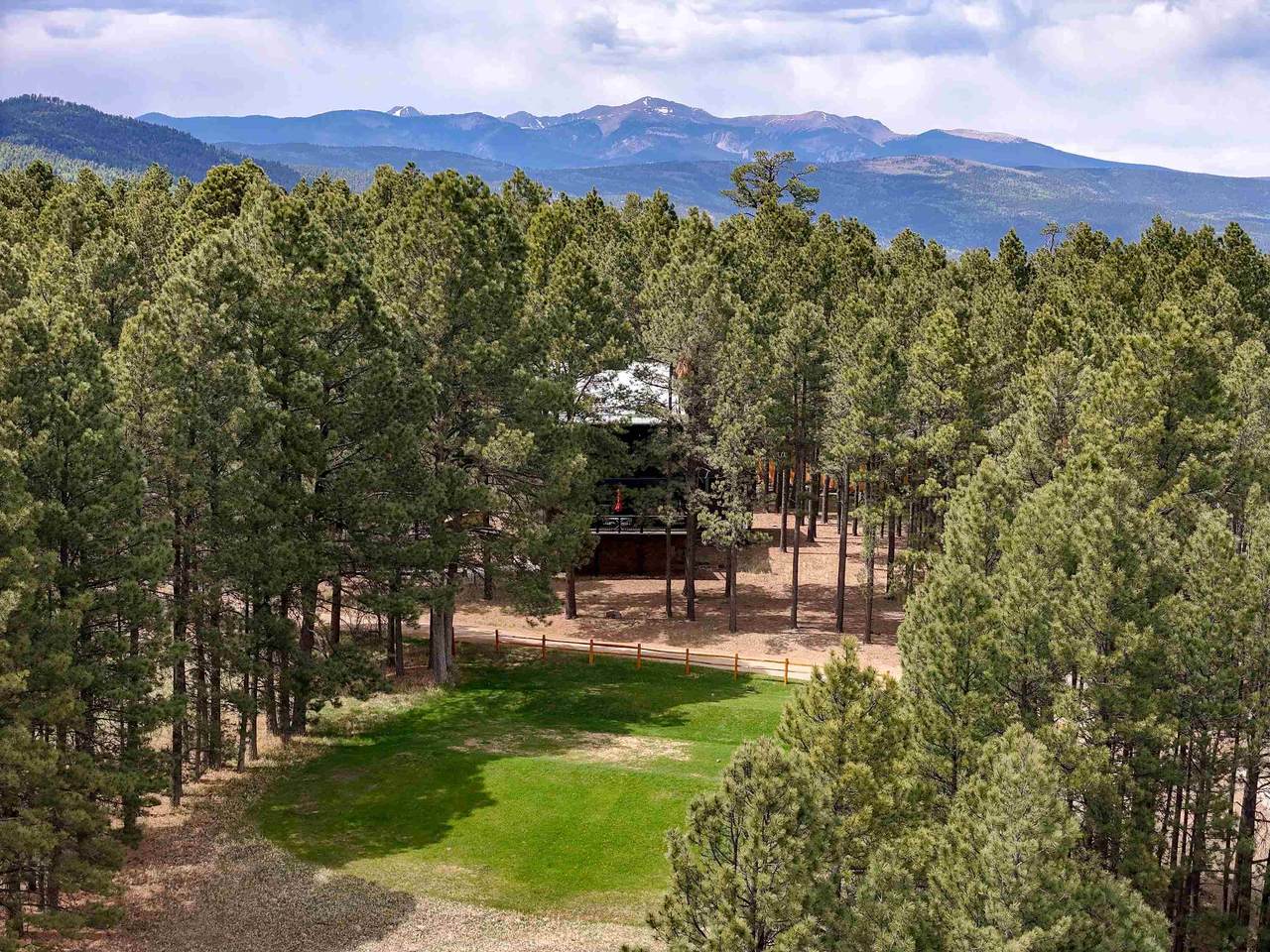 https://bt-photos.global.ssl.fastly.net/taos/1280_boomver_2_114994-2.jpg