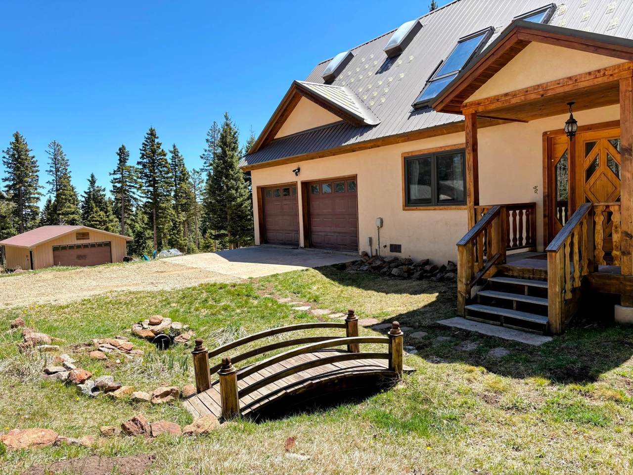 215 Pleasant Meadow - Photo 1
