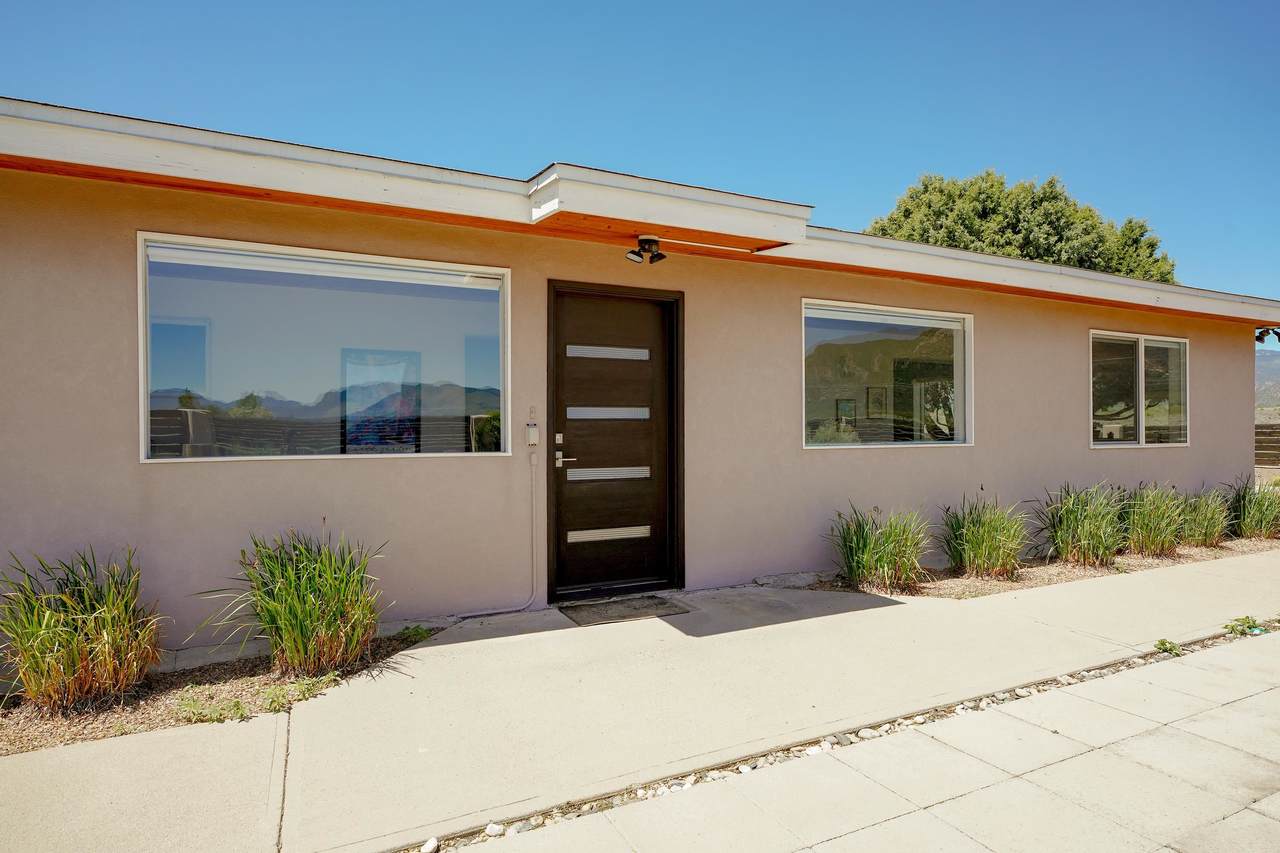 2 Stuart Lane - Photo 1
