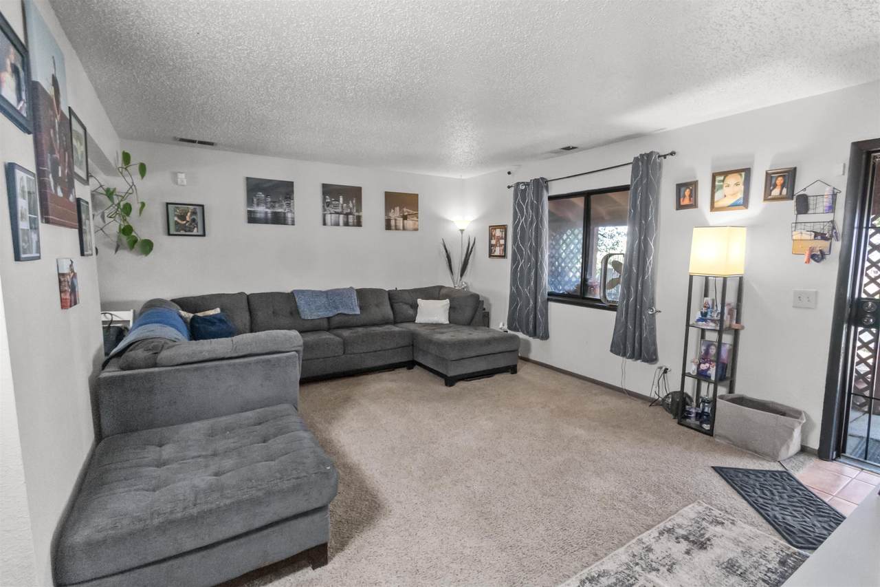 326 La Luz Dr - Photo 1