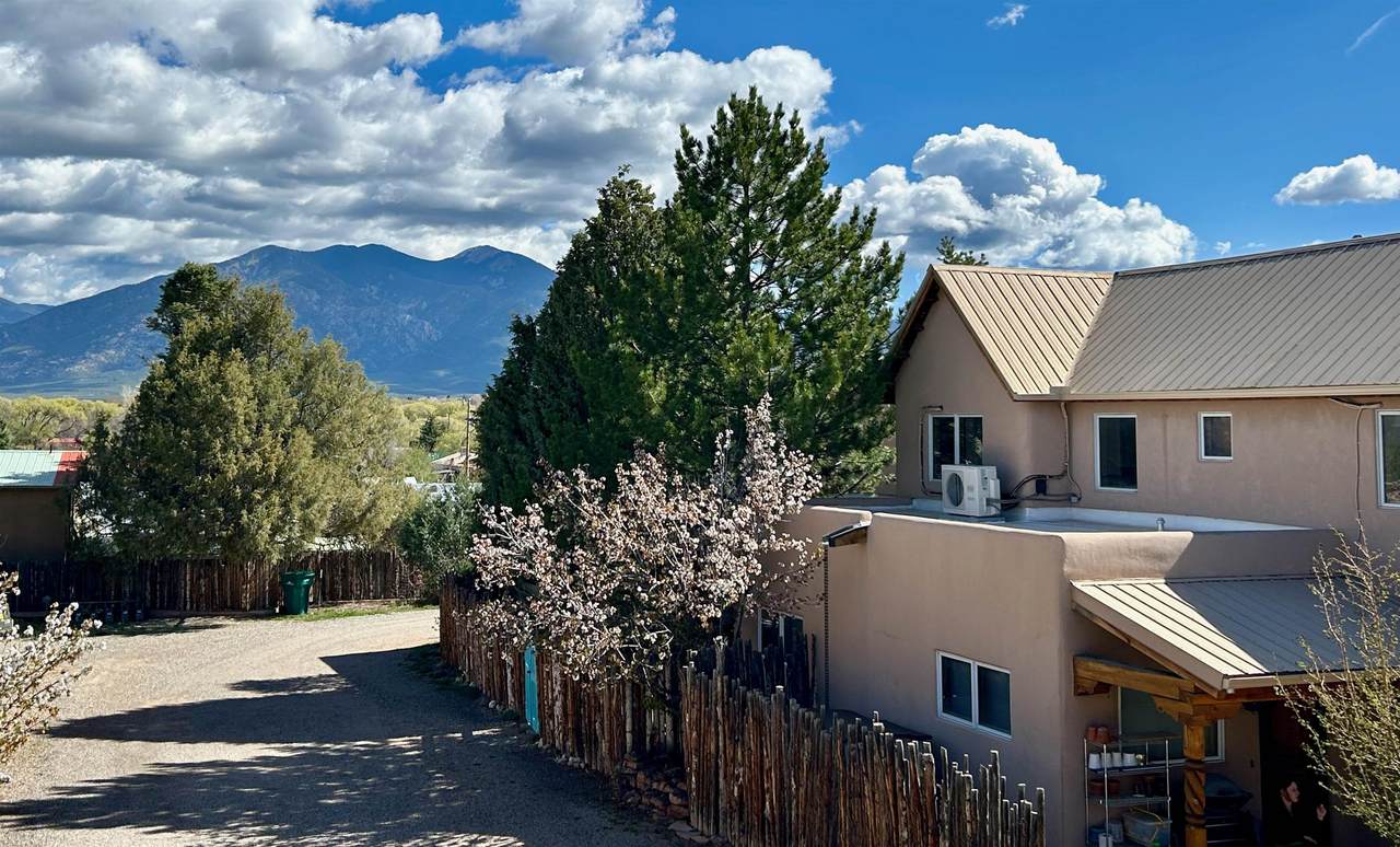 630 Zuni Street - Photo 1
