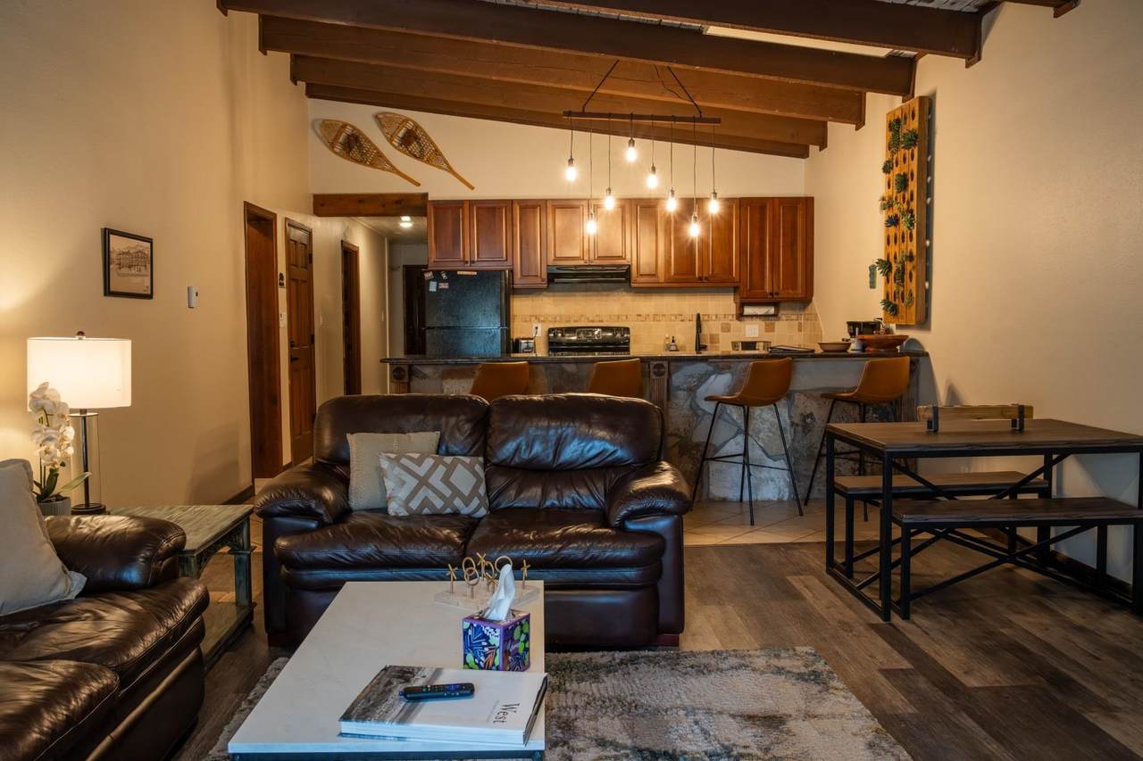 16 Jackson Hole Rd - Photo 1