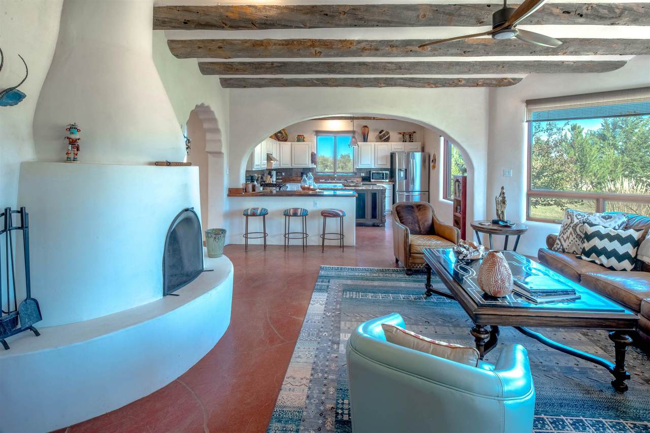 23 Las Tusas Rd - Photo 1