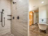 421 Este Es - Photo 19
