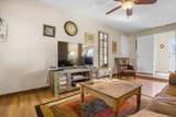 1117 Gusdorf - Photo 11