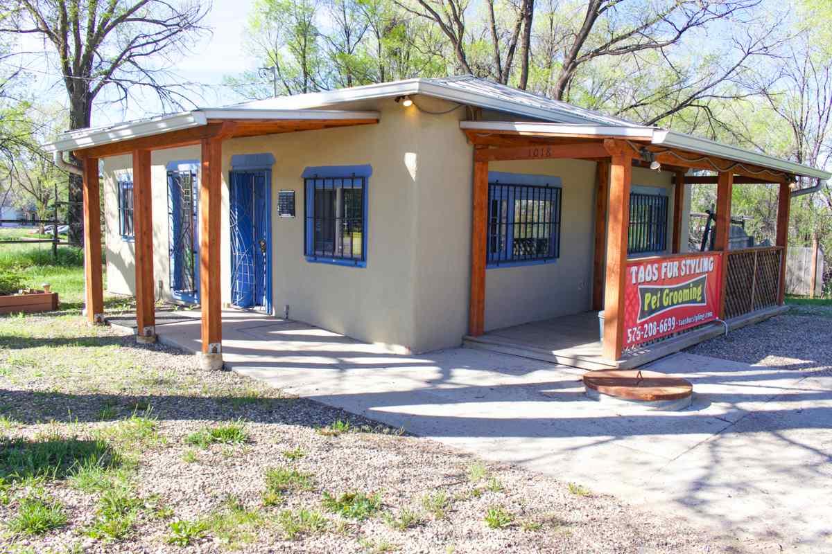 1018 Paseo Del Pueblo - Photo 1