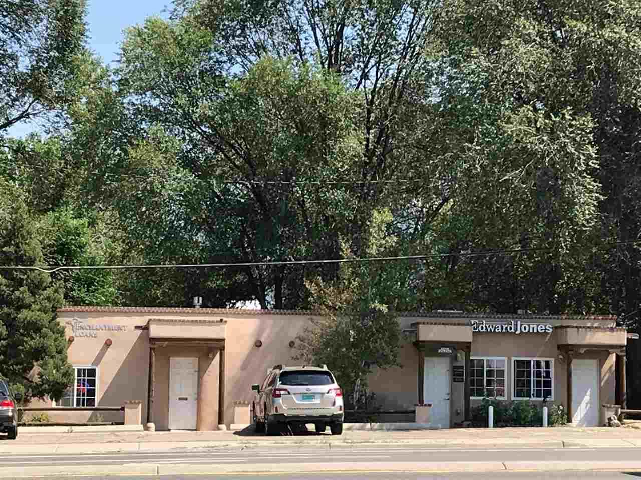707 Paseo Del Pueblo Sur - Photo 1