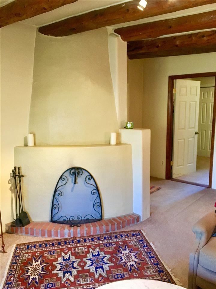 105 La Loma - Photo 1