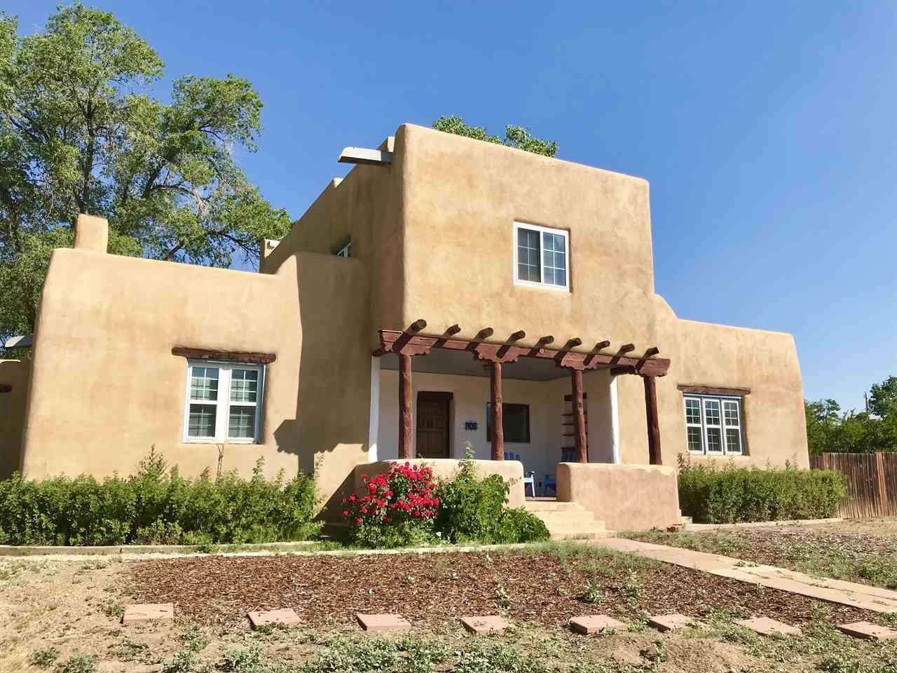 303 Pond Court - Photo 1