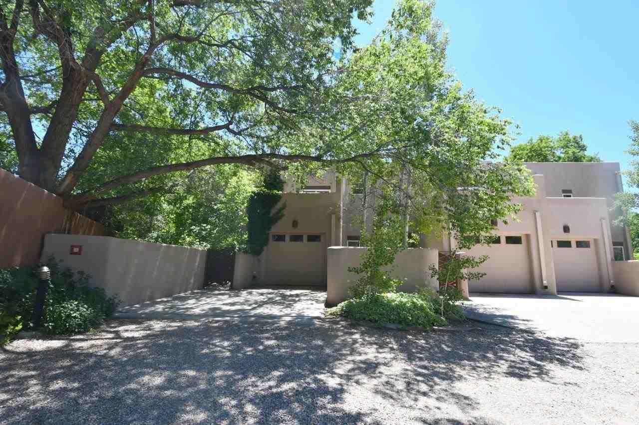 200 Brooks Street - Photo 1