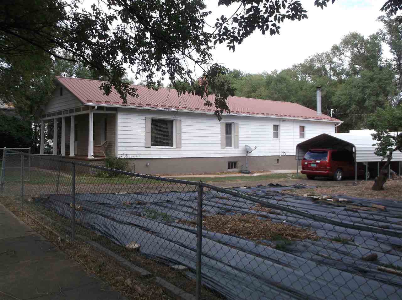 613 Dwyer Ave - Photo 1