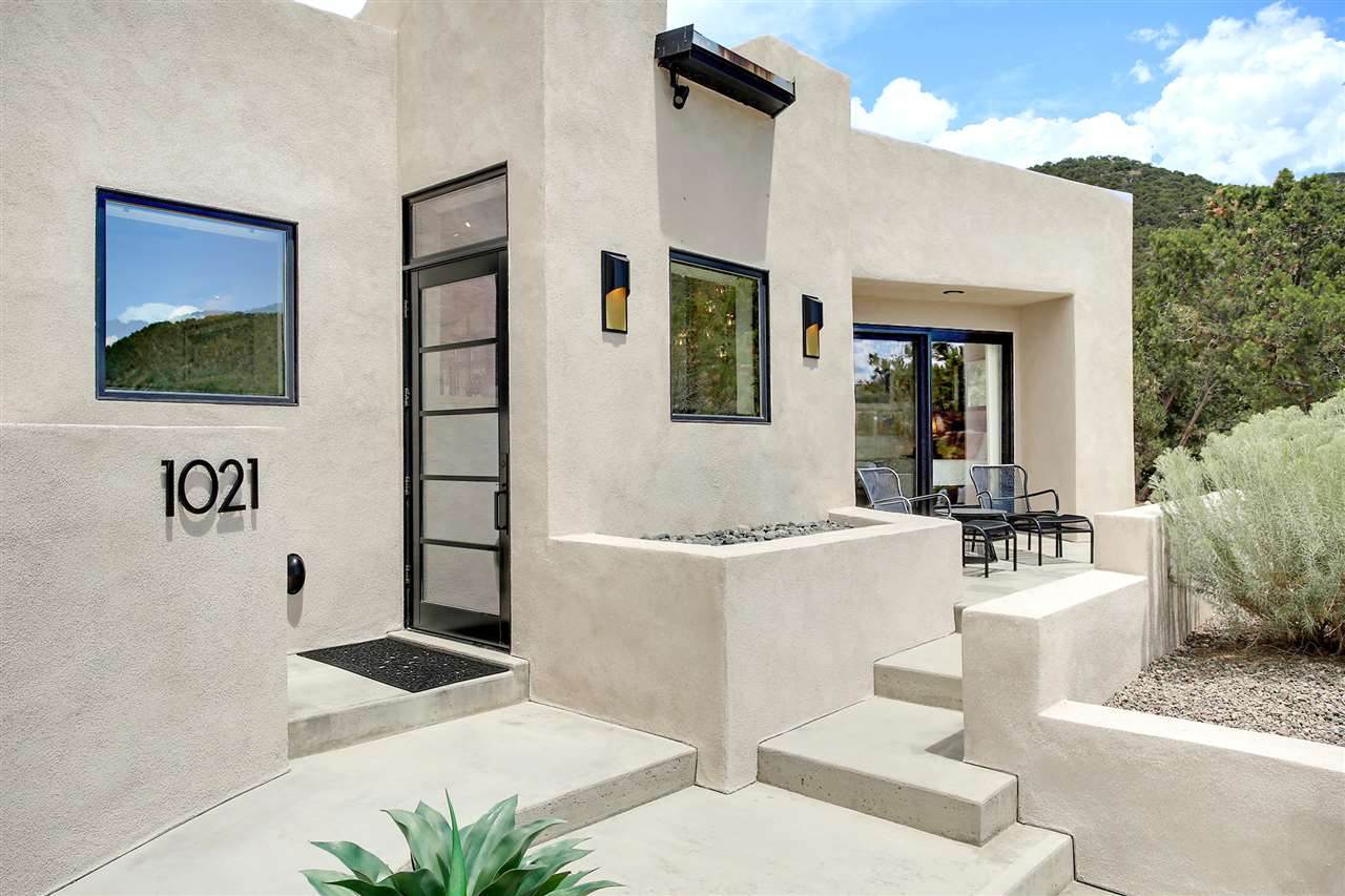 1021 Camino Del Monte - Photo 1