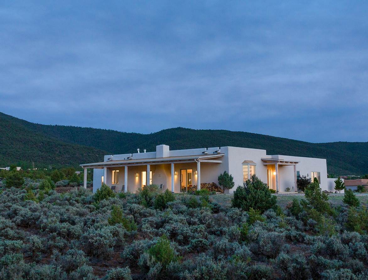1101 Juniper - Photo 1