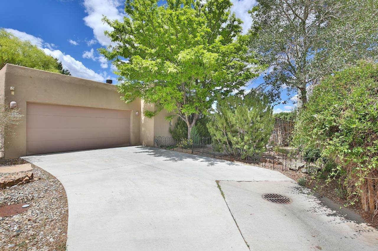 114 Vista Lane - Photo 1