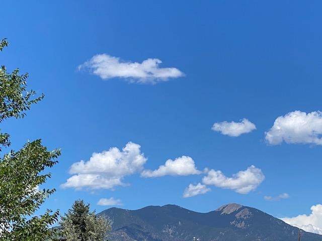https://bt-photos.global.ssl.fastly.net/taos/orig_boomver_1_115465-2.jpg