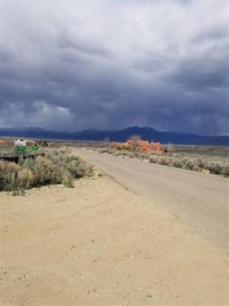 https://bt-photos.global.ssl.fastly.net/taos/orig_boomver_1_115554-2.jpg