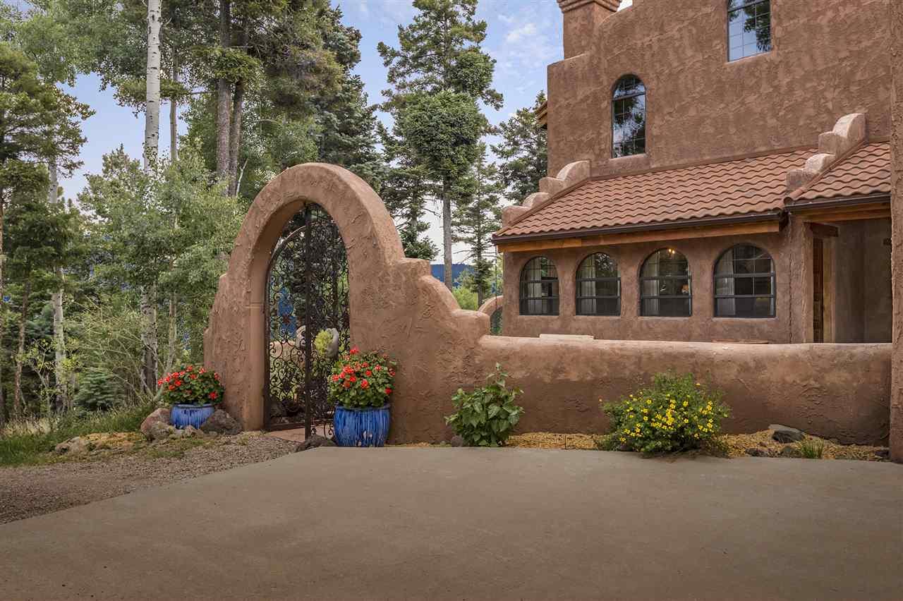 76 Taos Drive - Photo 1