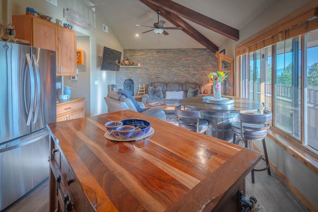 3465 Mountain View Blvd - Photo 1