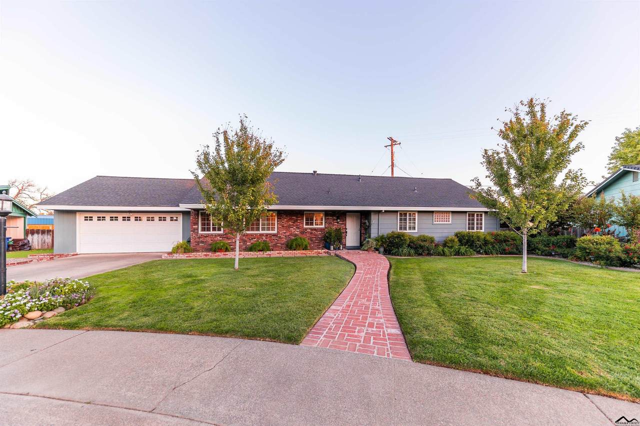 248 Gurnsey Drive - Photo 1