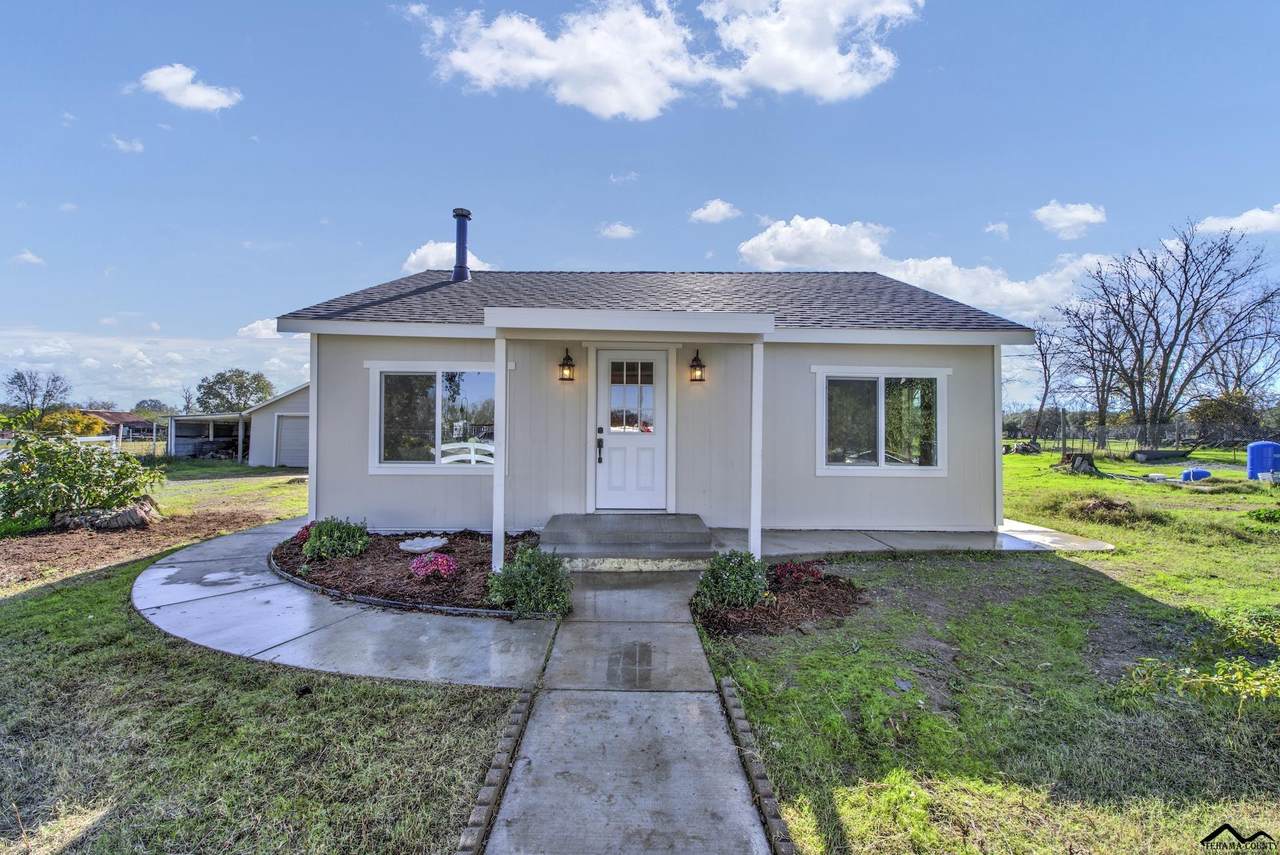 23003 Smith Avenue - Photo 1