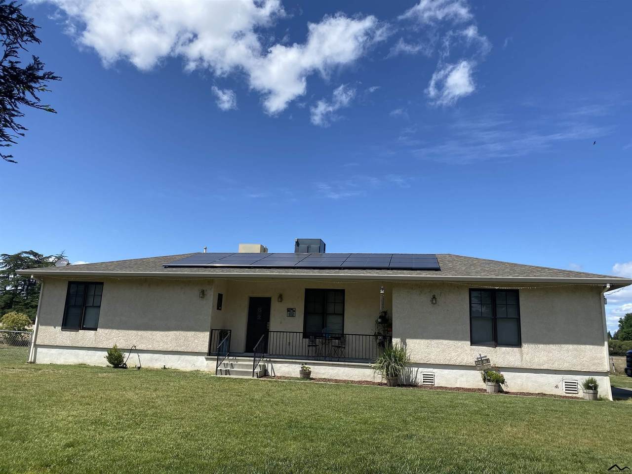 520 Kaer Avenue - Photo 1