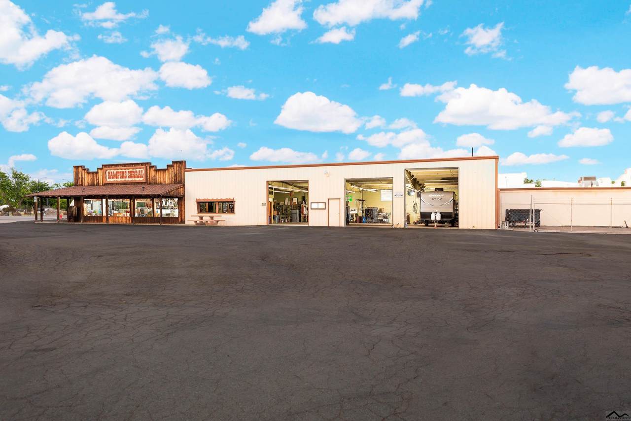 635 Antelope Blvd - Photo 1