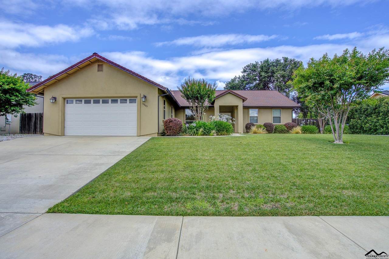 12885 Gardenia Avenue - Photo 1