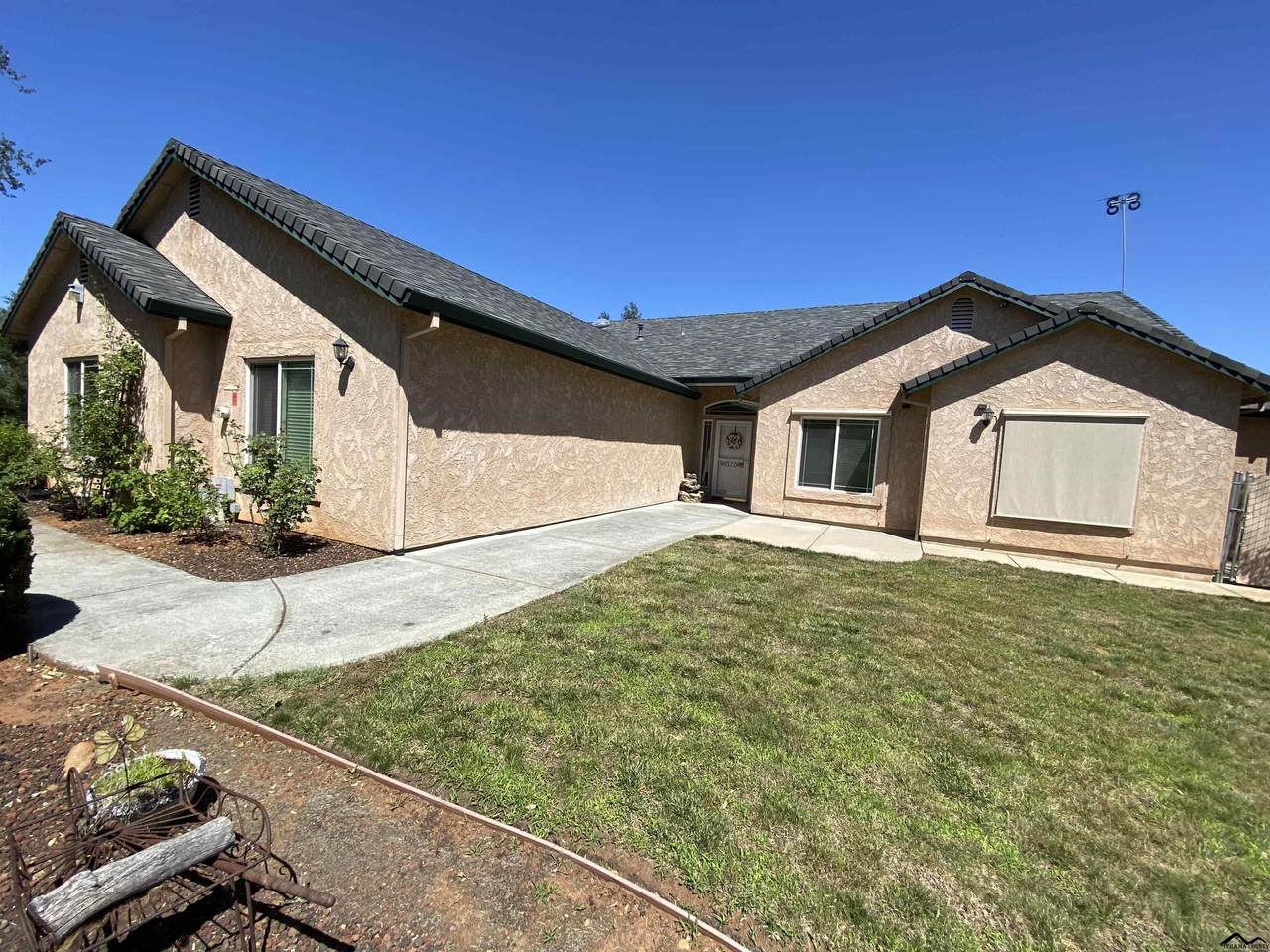 18021 View Crest Court - Photo 1