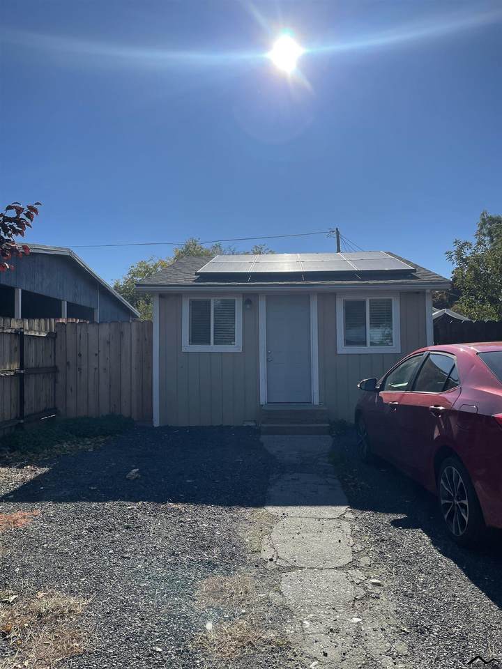 1931 Mckinley Avenue - Photo 1