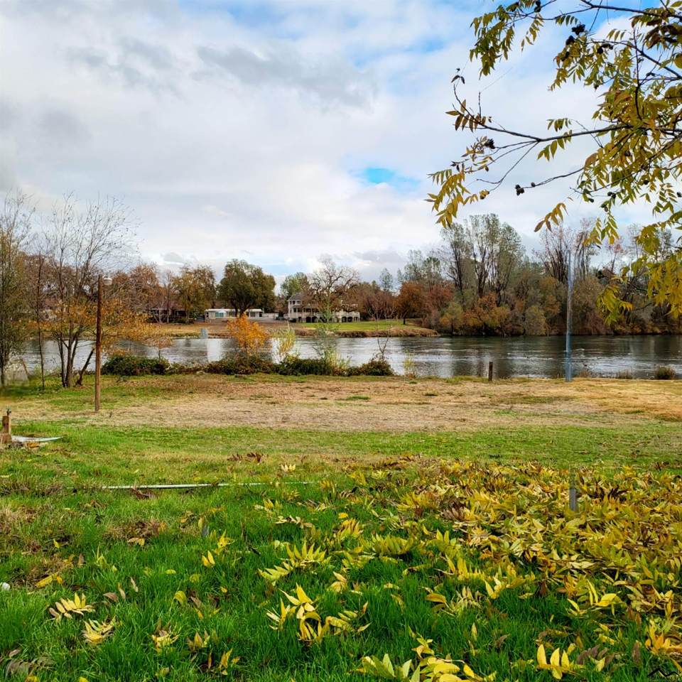 3425 River View - Photo 1