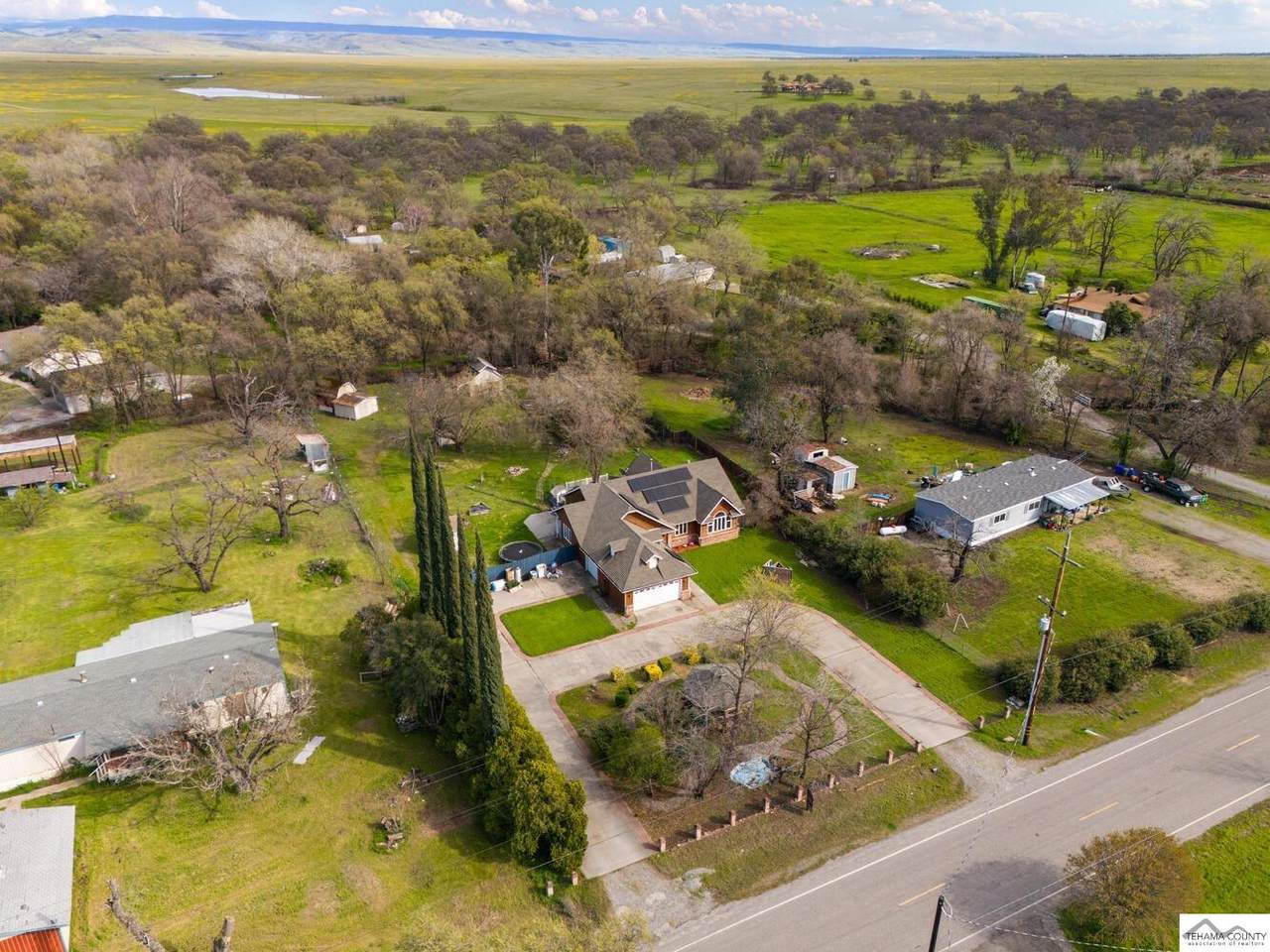 https://bt-photos.global.ssl.fastly.net/tehama/1280_boomver_1_20250187-2.jpg