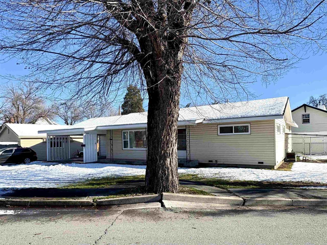 185 S Spring Street - Photo 1