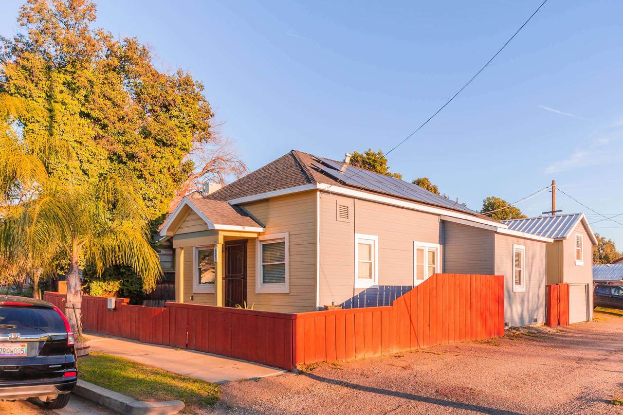 927 Cedar Street - Photo 1