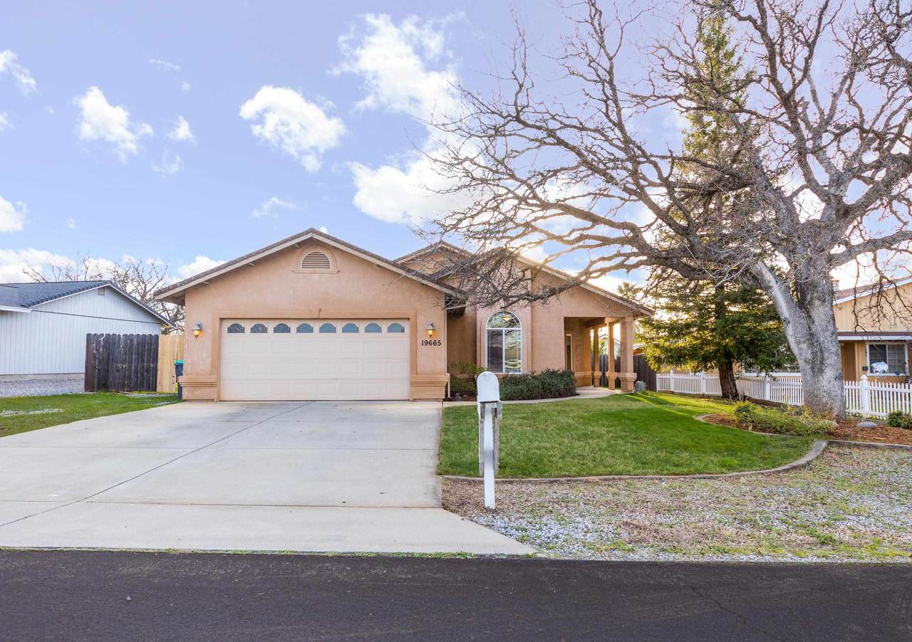 19665 Gazelle Place - Photo 1