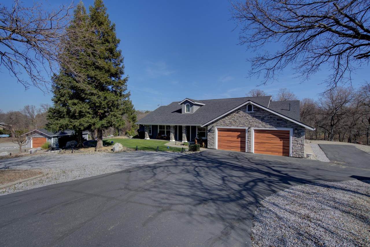 19050 Blythe Way - Photo 1