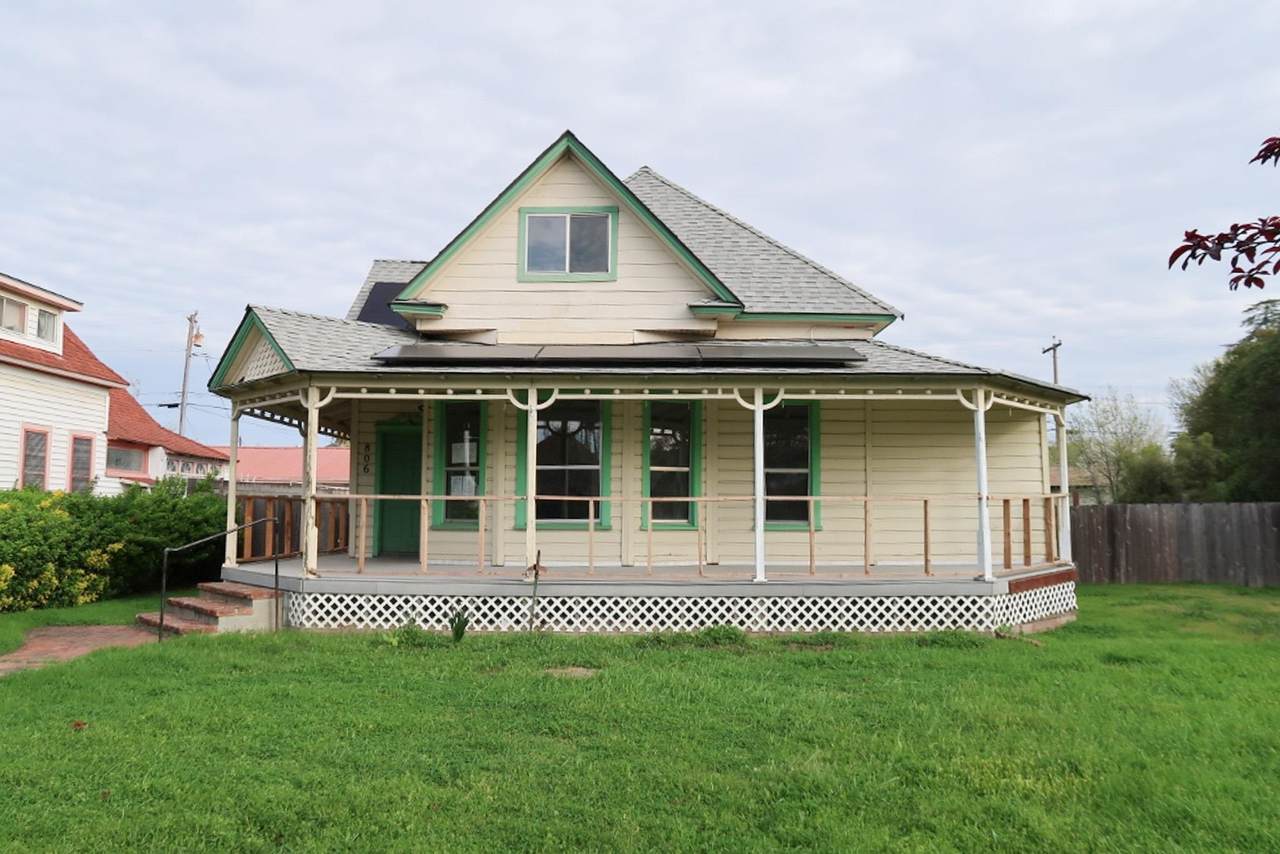 806 Walnut Street - Photo 1