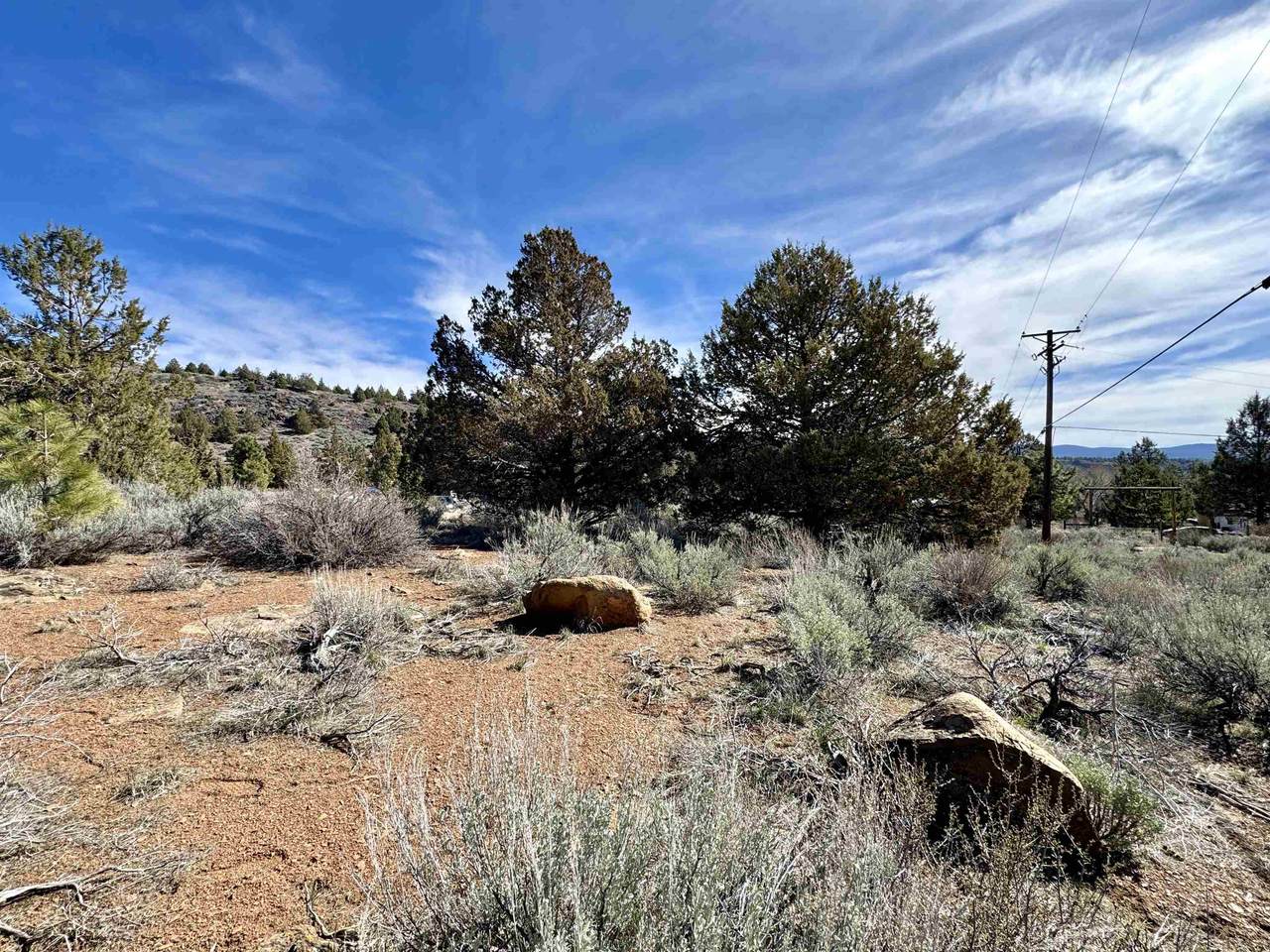 690-010 Lake Side Drive - Photo 1