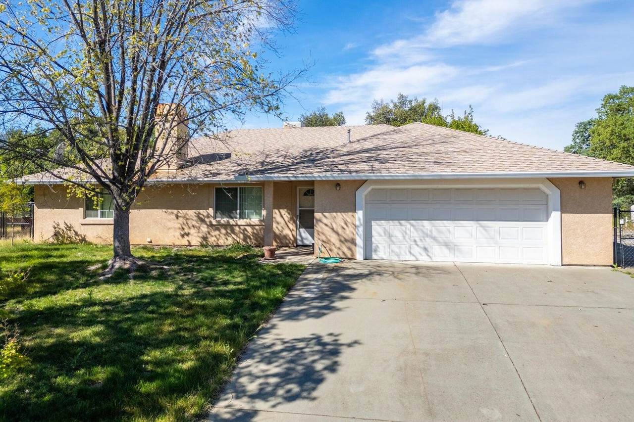 14978 Oak Knoll Drive - Photo 1