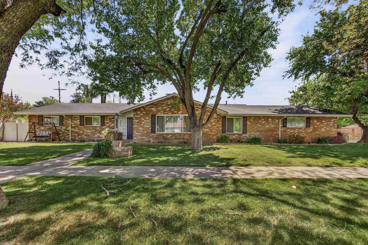 853 11th Street - Photo 1