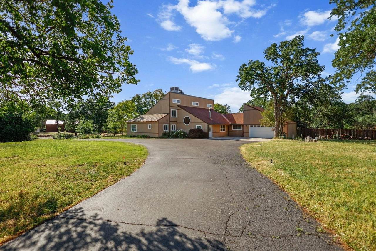 21445 Wilcox Road - Photo 1