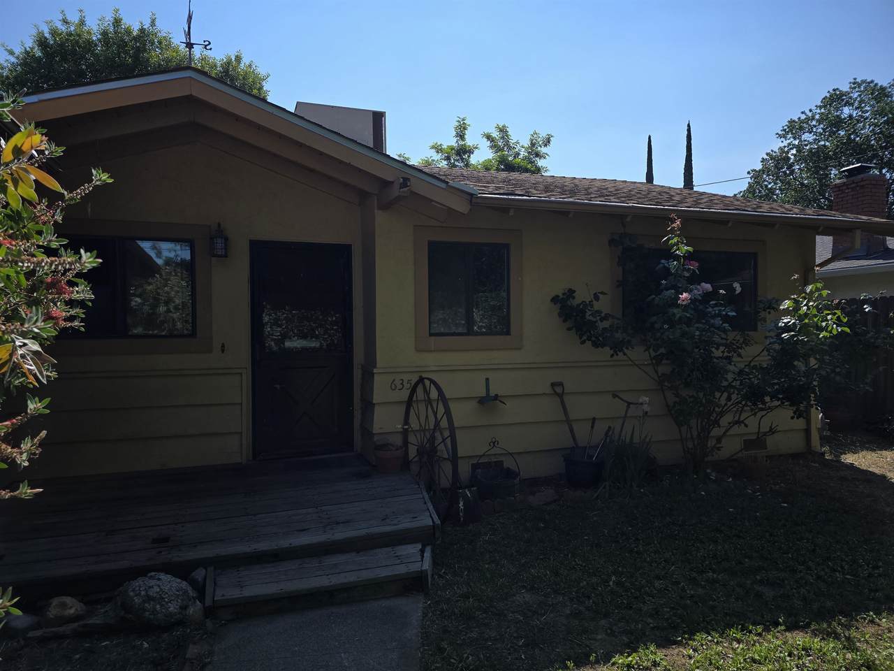 635 Armstrong Court - Photo 1