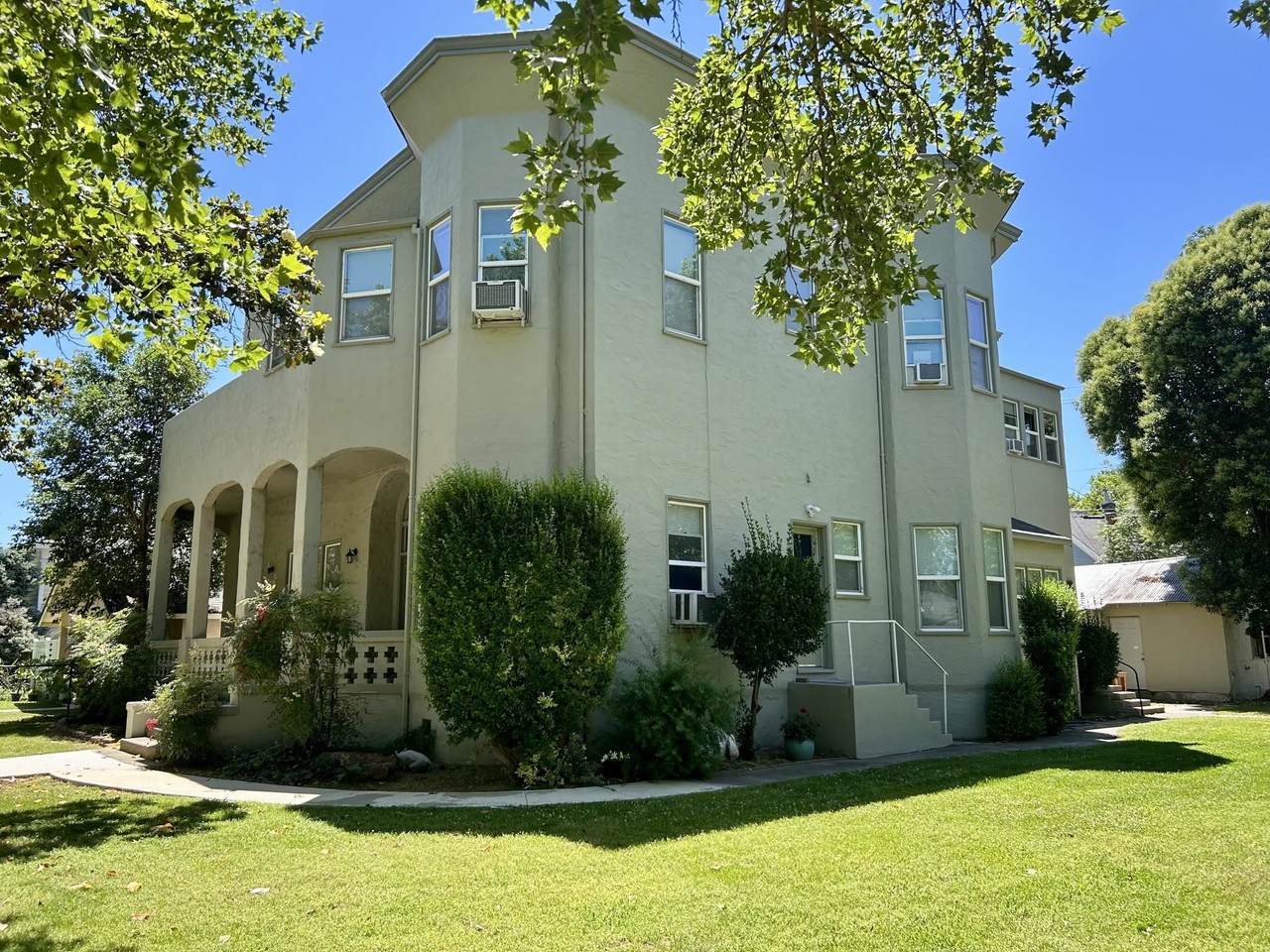 1051 Washington Street - Photo 1