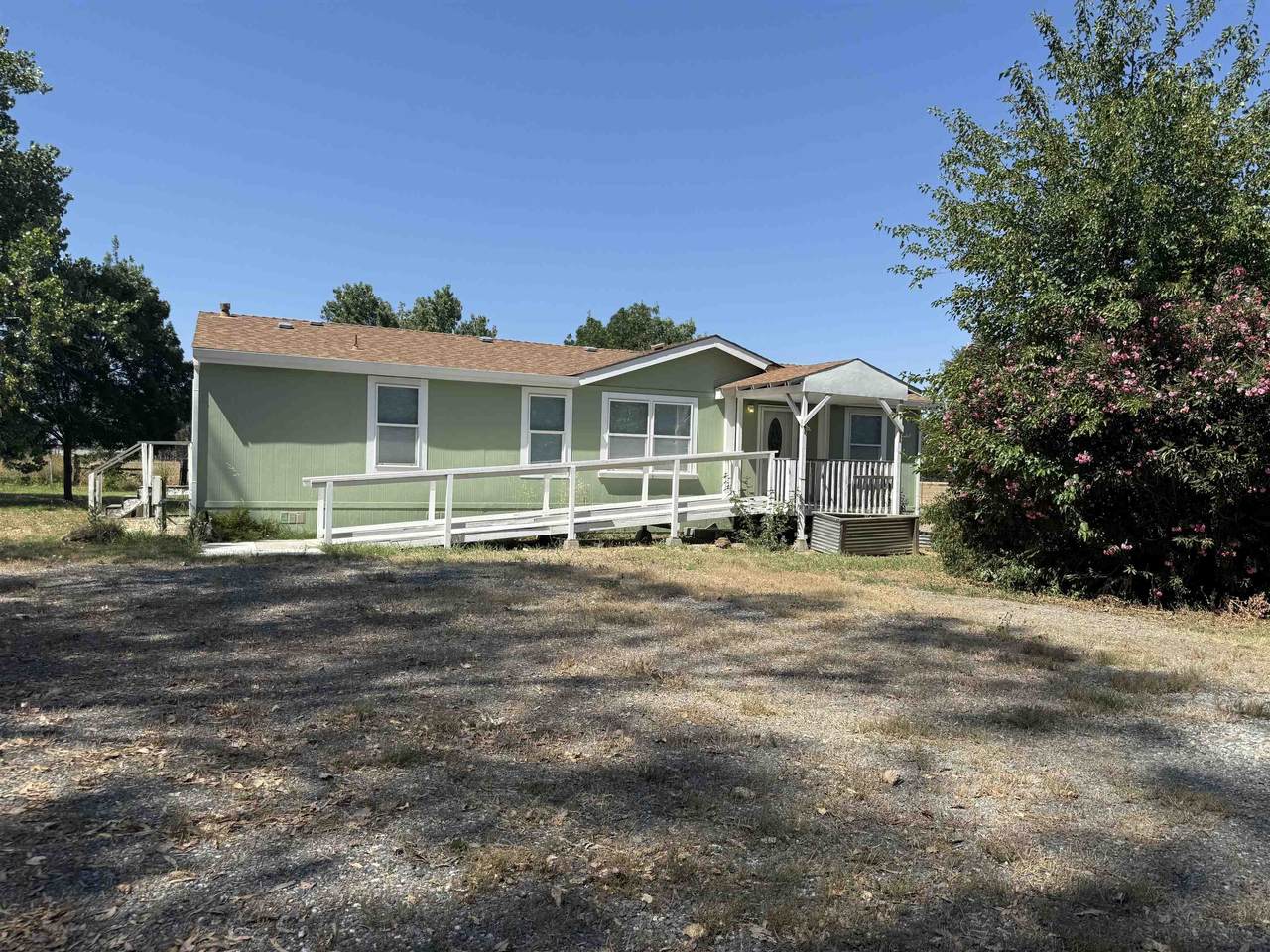 22576 Finnell Avenue - Photo 1