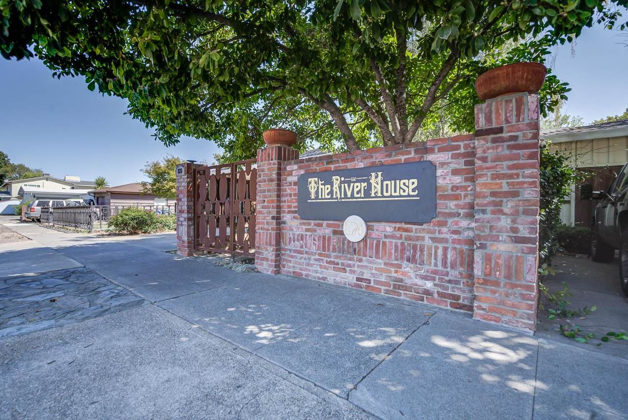 826 Rio Street - Photo 1