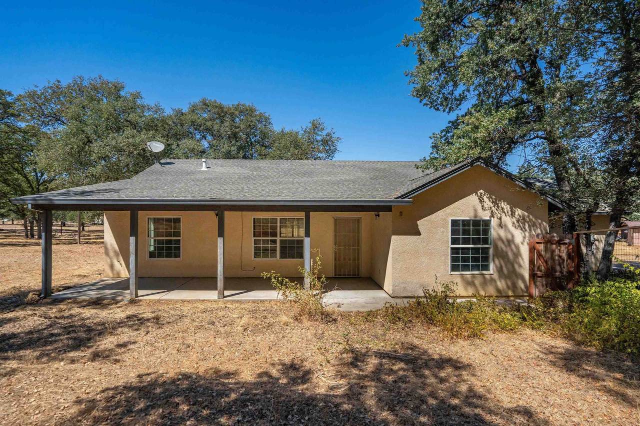 7487 White Oak Road - Photo 1