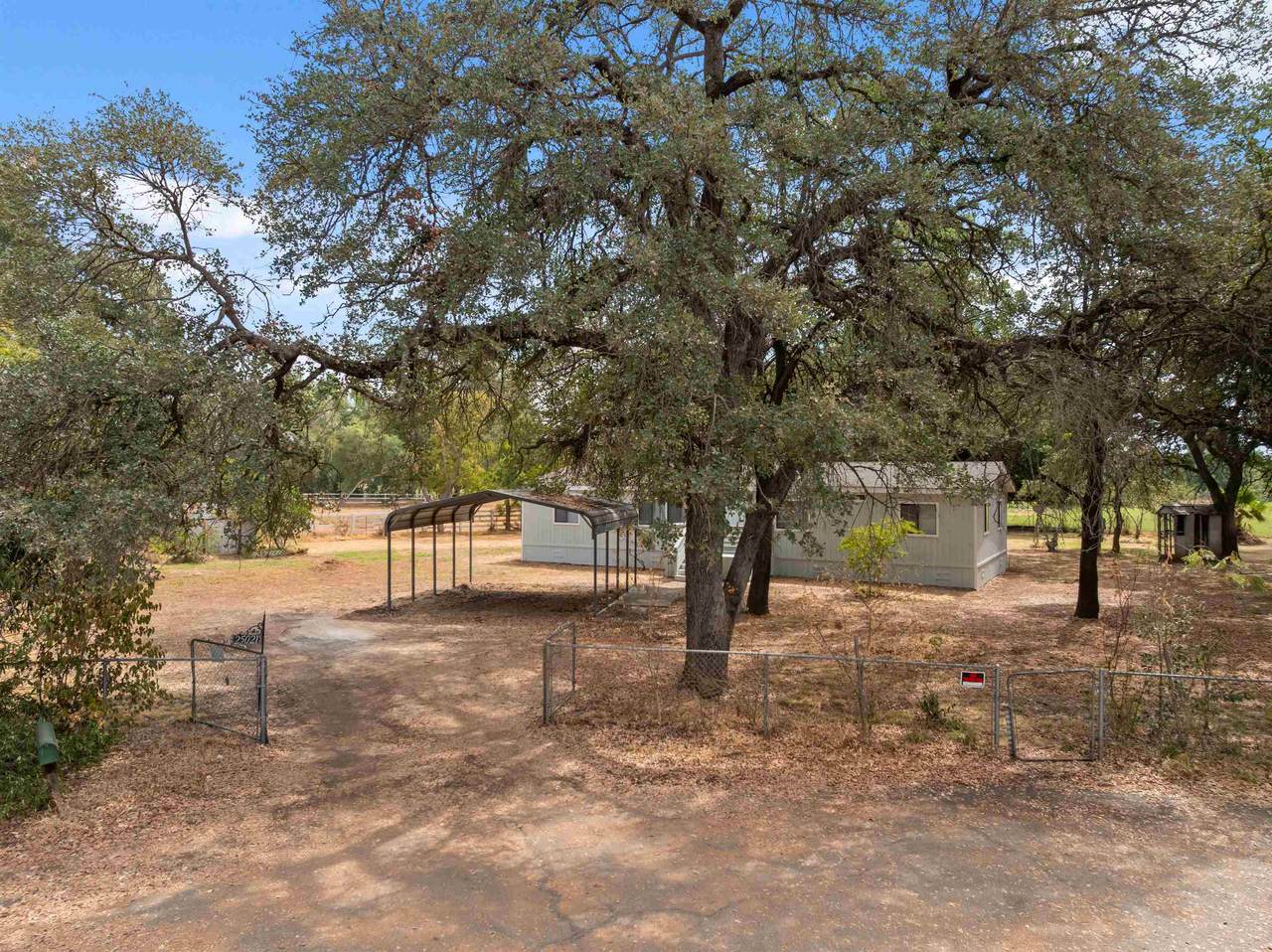 25021 Laurie Lane - Photo 1