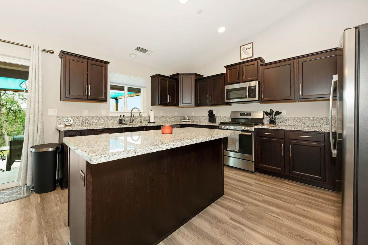 19385 Bonanza King Drive - Photo 1
