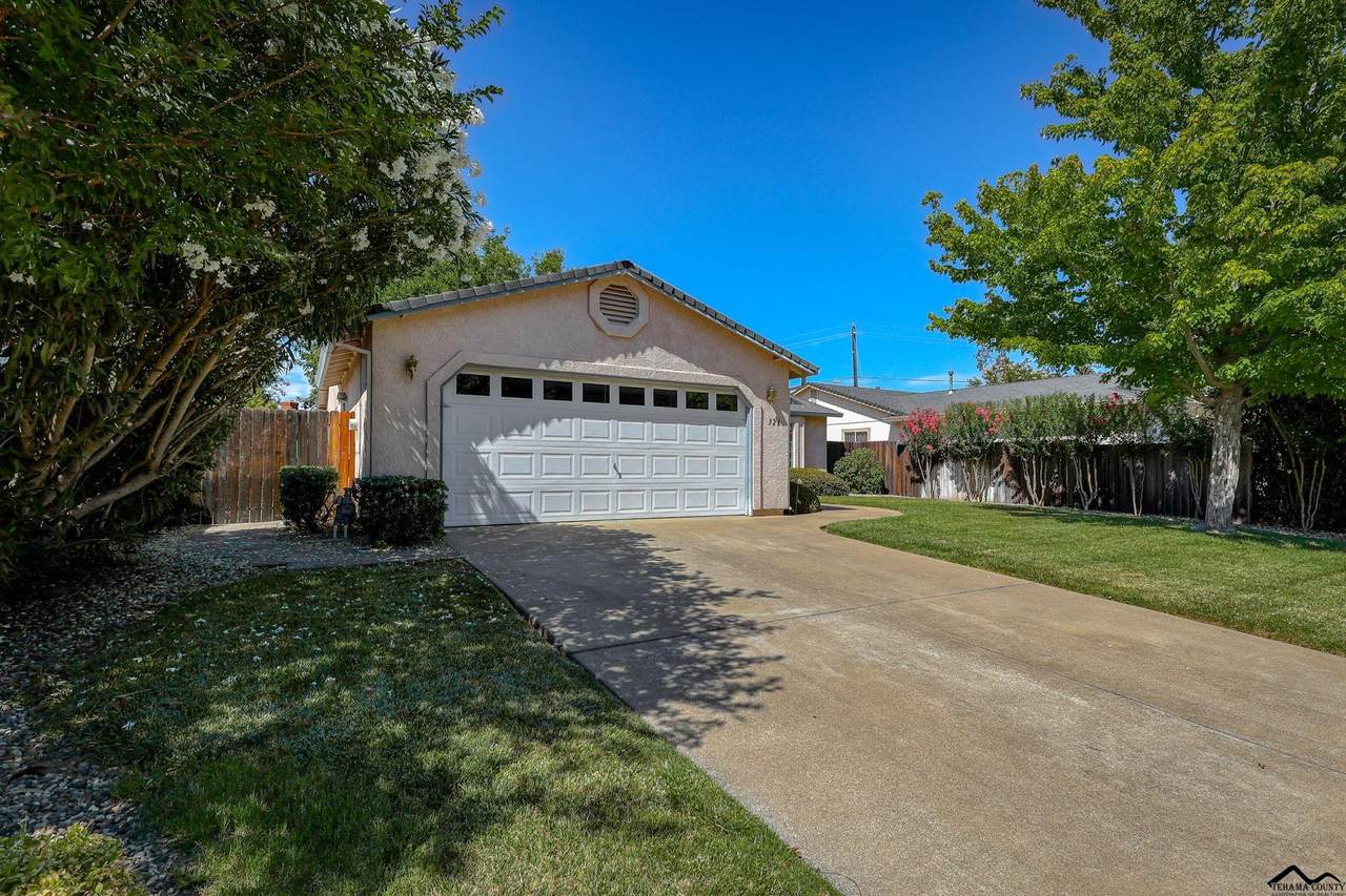 323 Pinon Way - Photo 1